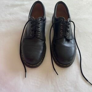Dr. Martens Men’s Black Leather Oxfords Size 11